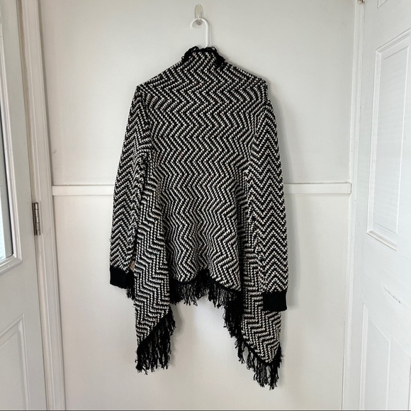 Janice Apparel Waterfall Open Front Fringe Knit Cardigan Sweater NWT - Picture 13 of 16